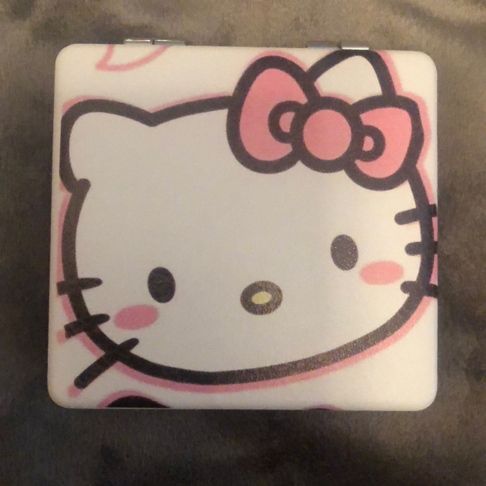 NWT Hello kitty mirror